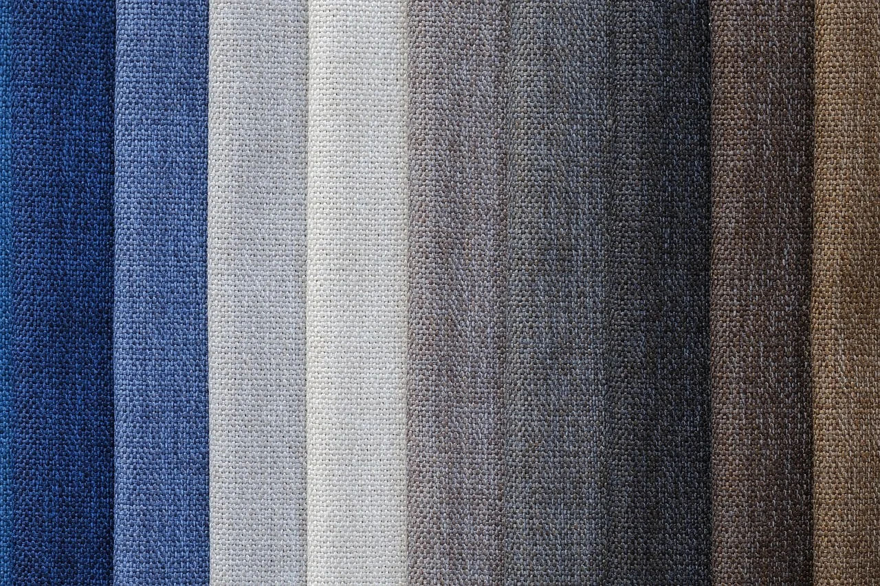 Bawełniane koszulki bezszwowe i piżamy od polskiego producenta